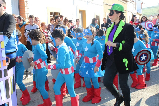 DESFILE CARNAVAL COLEGIO LUCERO 20