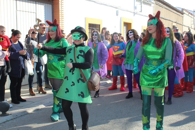 DESFILE CARNAVAL COLEGIO LUCERO 27