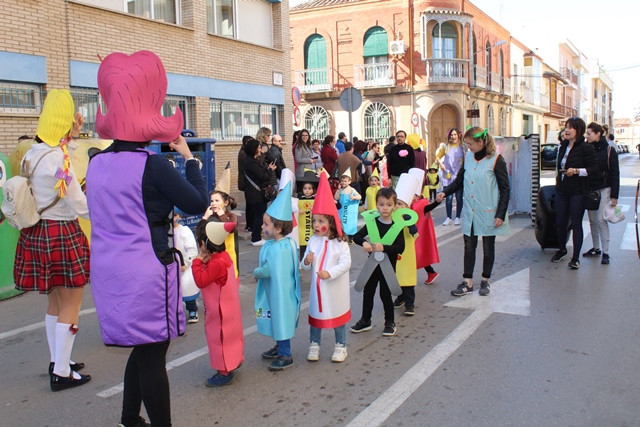 DESFILE CARNAVAL COLEGIO JESUS BAEZA 2