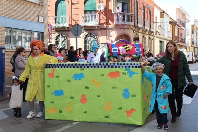 DESFILE CARNAVAL COLEGIO JESUS BAEZA 16