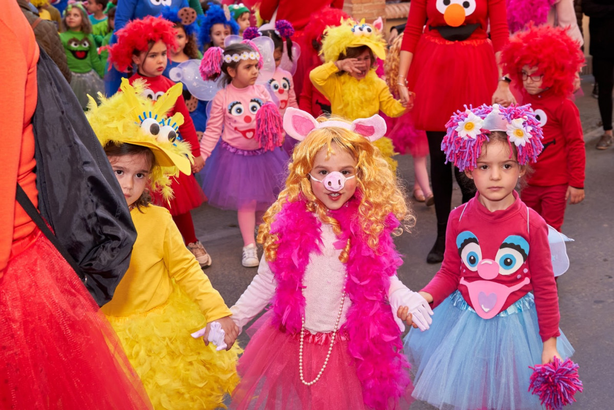 DESFILE CARNAVAL COLEGIO LORENZO MEDINA 13