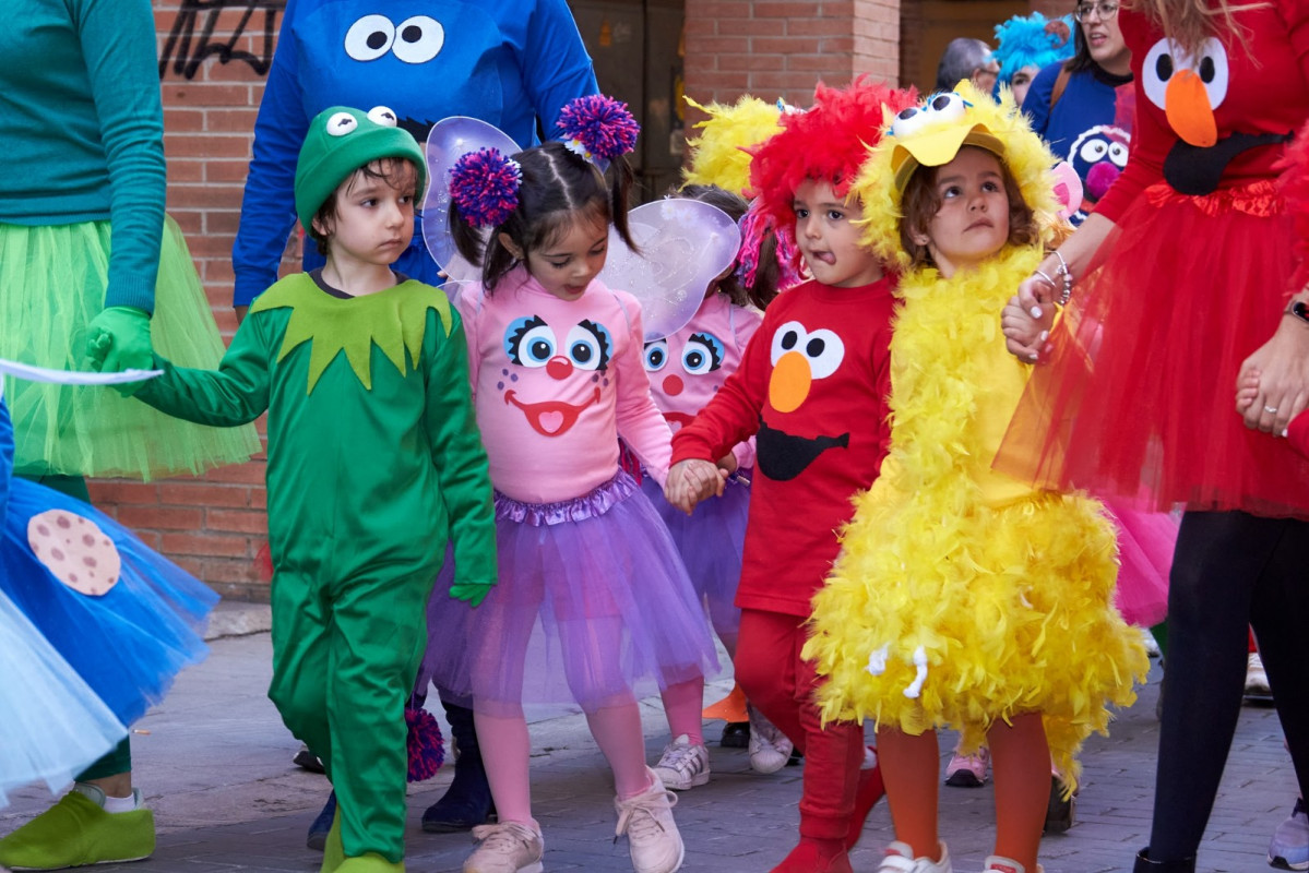 DESFILE CARNAVAL COLEGIO LORENZO MEDINA 16
