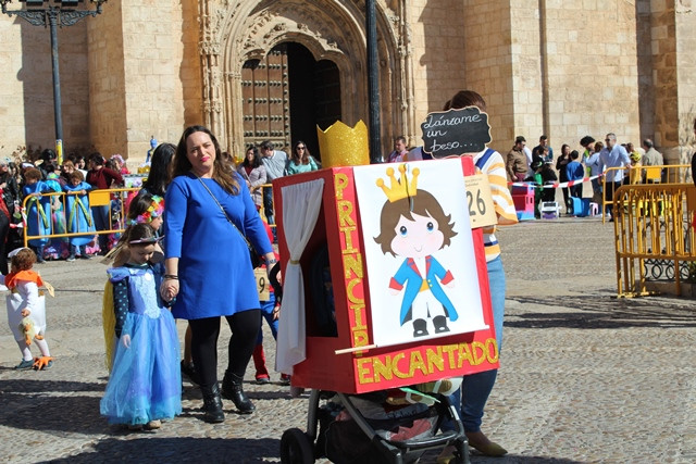 CONCURSO INFANTIL DISFRACES 11