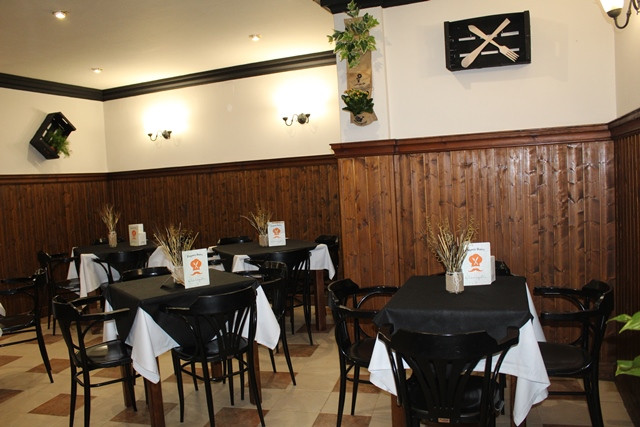 EXQYSITO BISTRO NUEVO 6