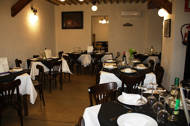 040217 VA INAUGURACION RESTAURANTE SAN ANTONIO 5