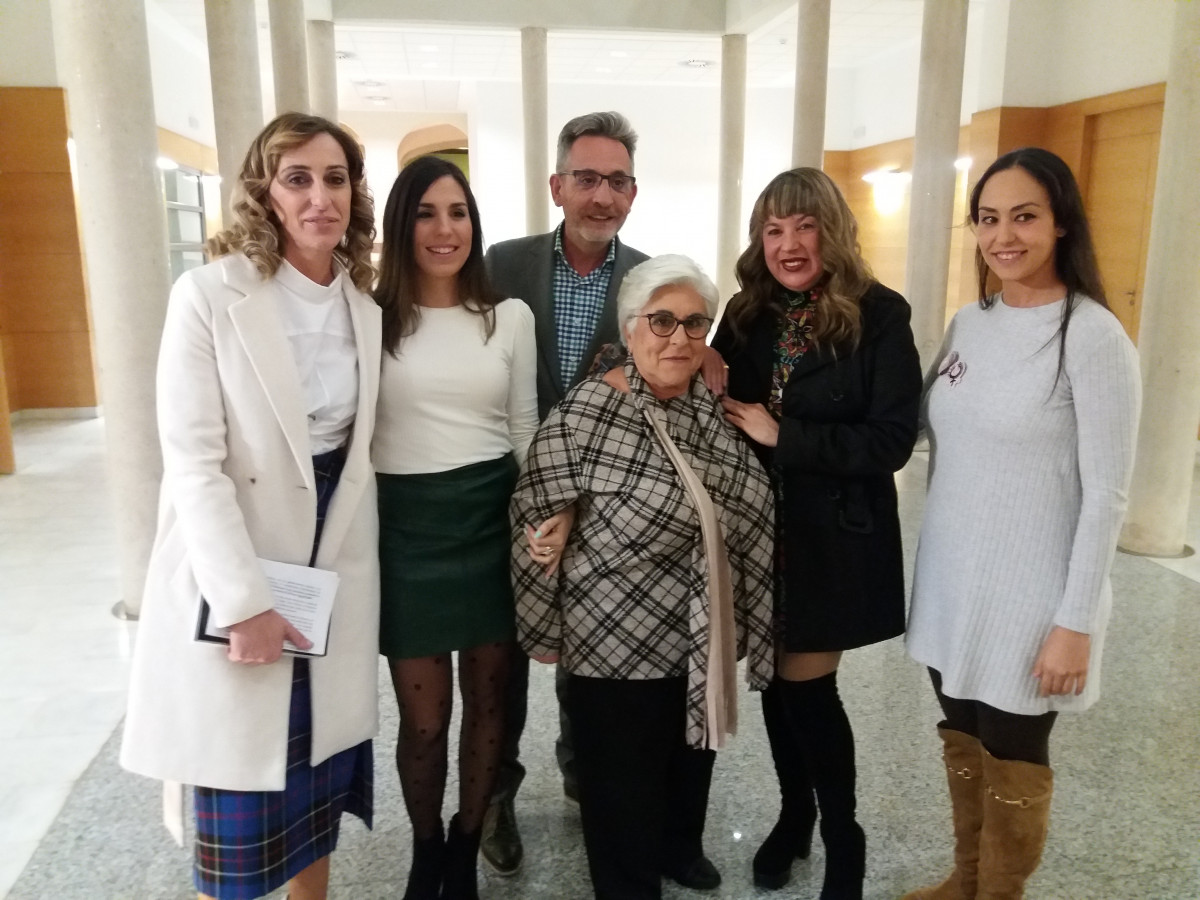 060320 va premios mujer