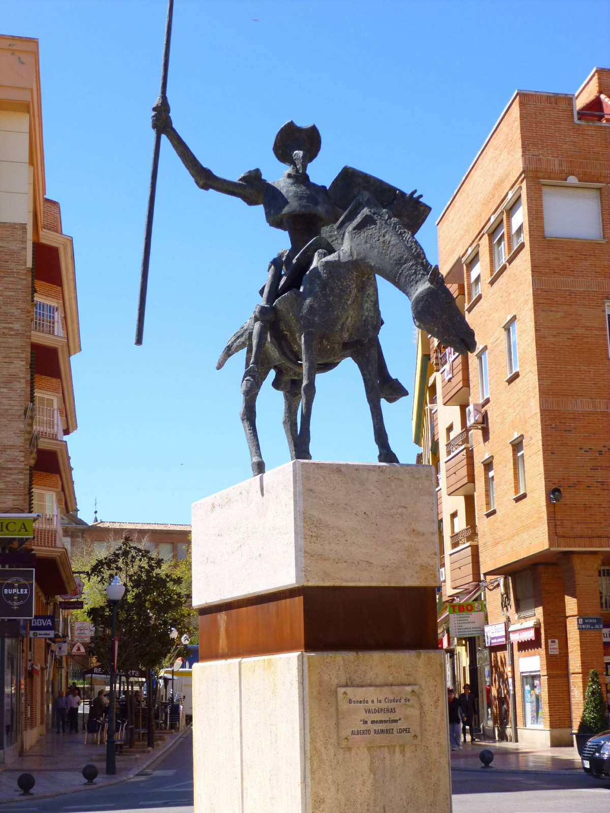 Valdepeu00f1as   Esculturas y monumentos 04