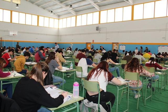 050618 VA EXAMENES SELECTIVIDAD