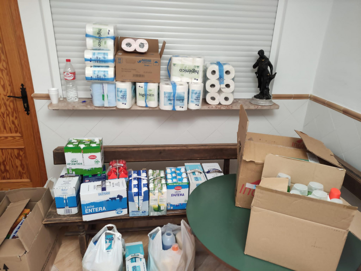 290321 va recogida alimentos hermandad soledad 1