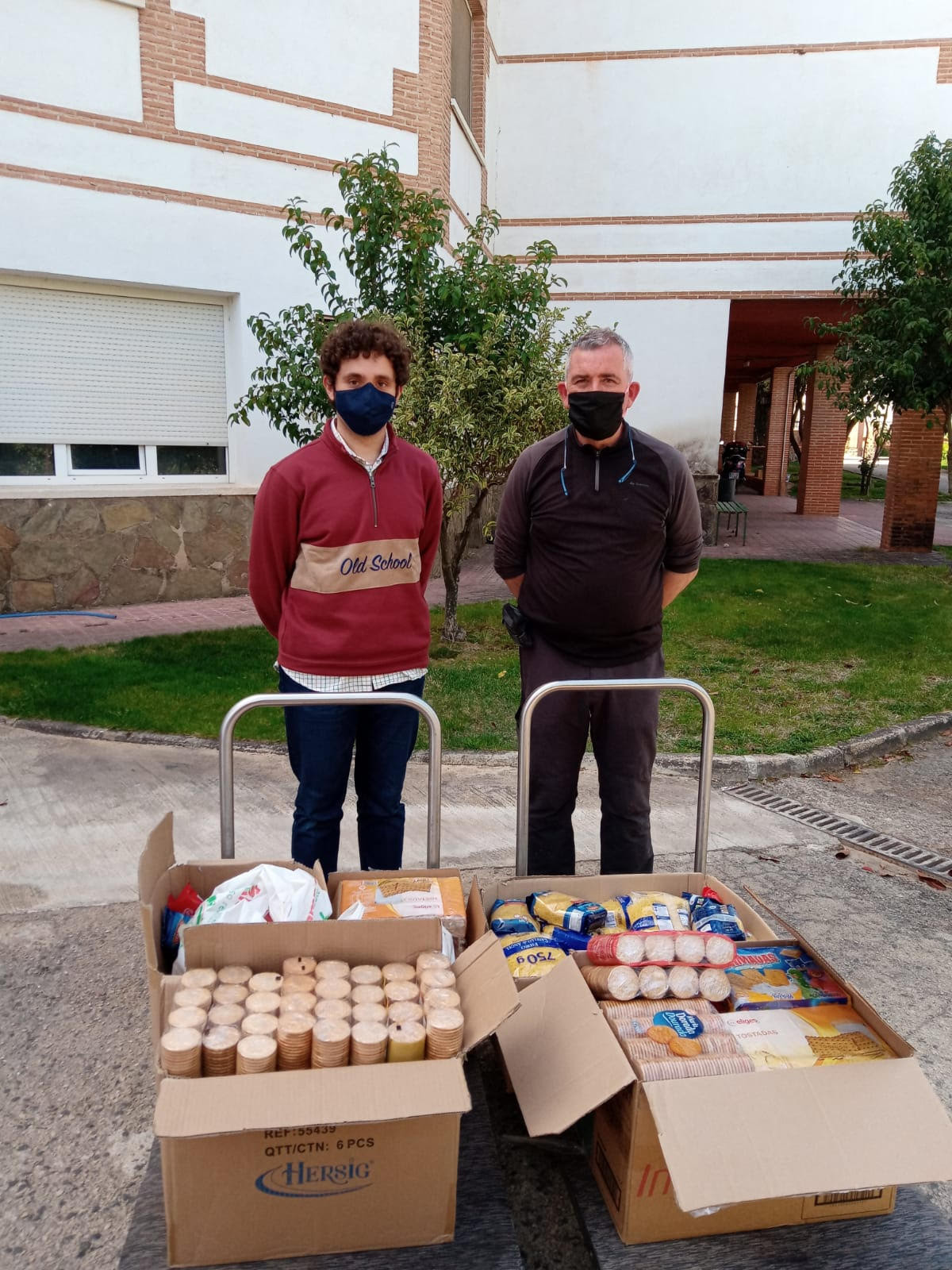 290321 va recogida alimentos hermandad soledad 4