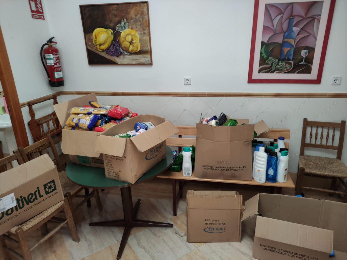 290321 va recogida alimentos hermandad soledad 3