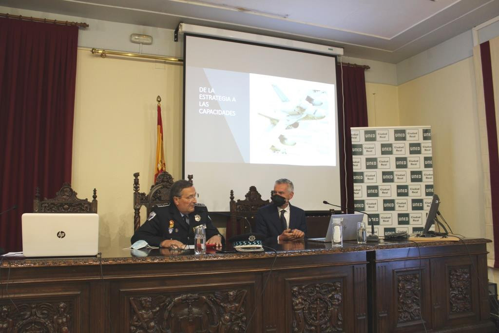 280421 VA UNED
