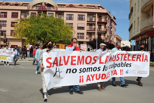 050521 VA MANIFESTACION HOSTELEROS 2