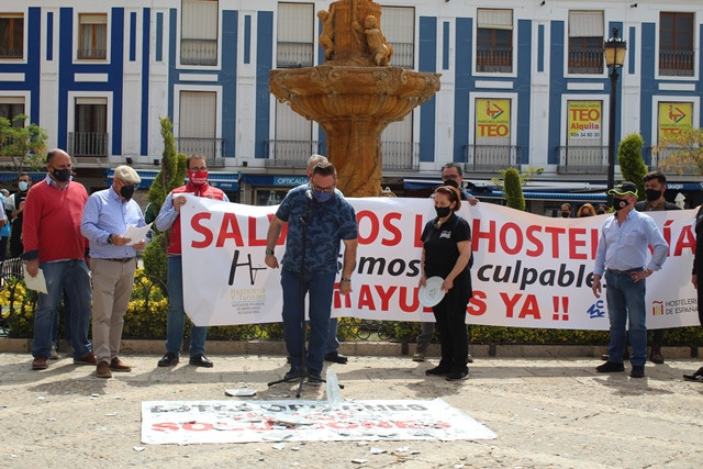 050521 VA MANIFESTACION HOSTELEROS 45