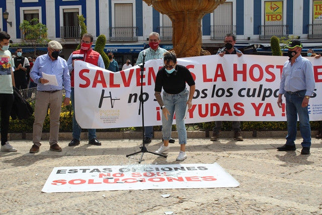 050521 VA MANIFESTACION HOSTELEROS 40