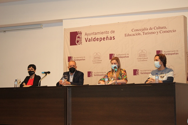 270521 VA PRESENT LIBRO LUIS CHACON 2