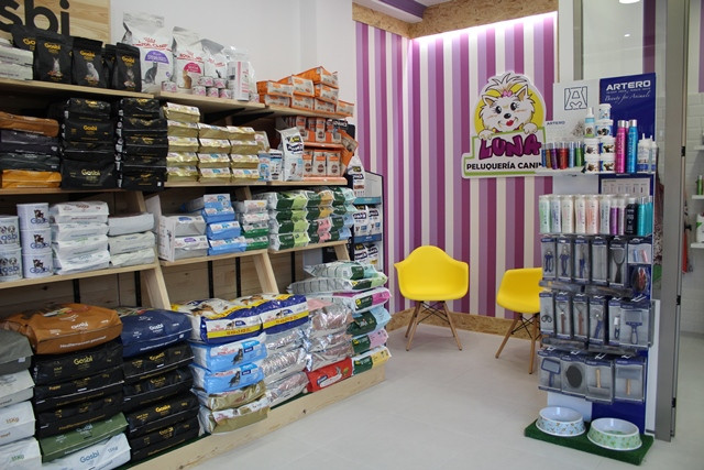 120621 VA PELUQUERIA CANINA LUNA 3