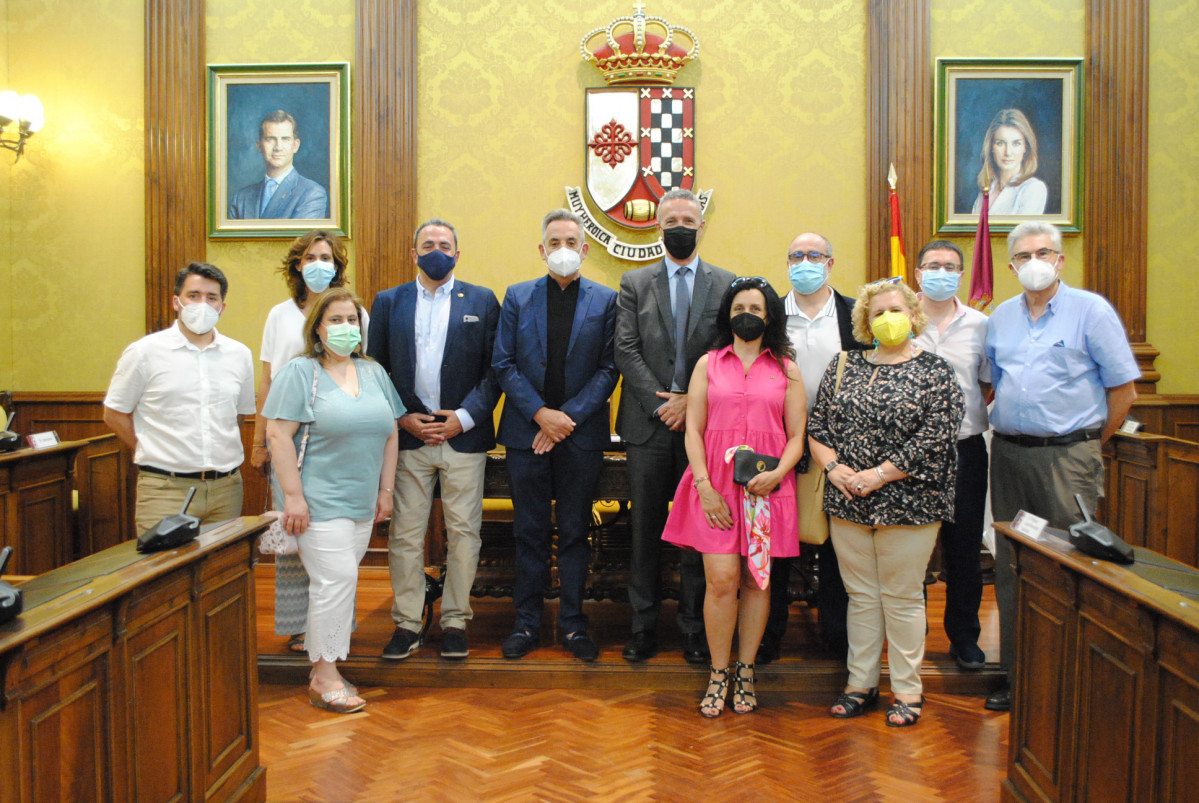 160621 va uned
