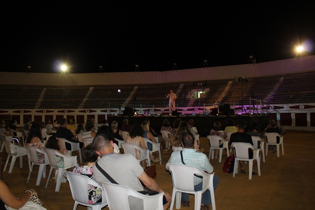 120821 VA OCHO APELLIDOS ANDALUCES SEMANA JUVENTUD PLAZA TOROS 3