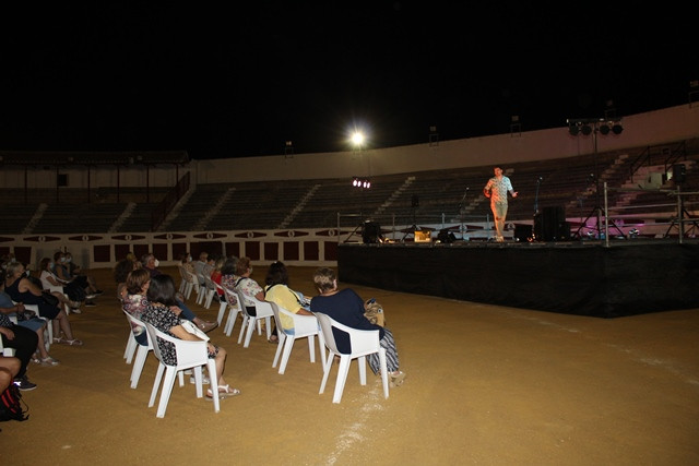 120821 VA OCHO APELLIDOS ANDALUCES SEMANA JUVENTUD PLAZA TOROS 8