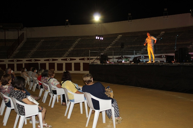 120821 VA OCHO APELLIDOS ANDALUCES SEMANA JUVENTUD PLAZA TOROS 9