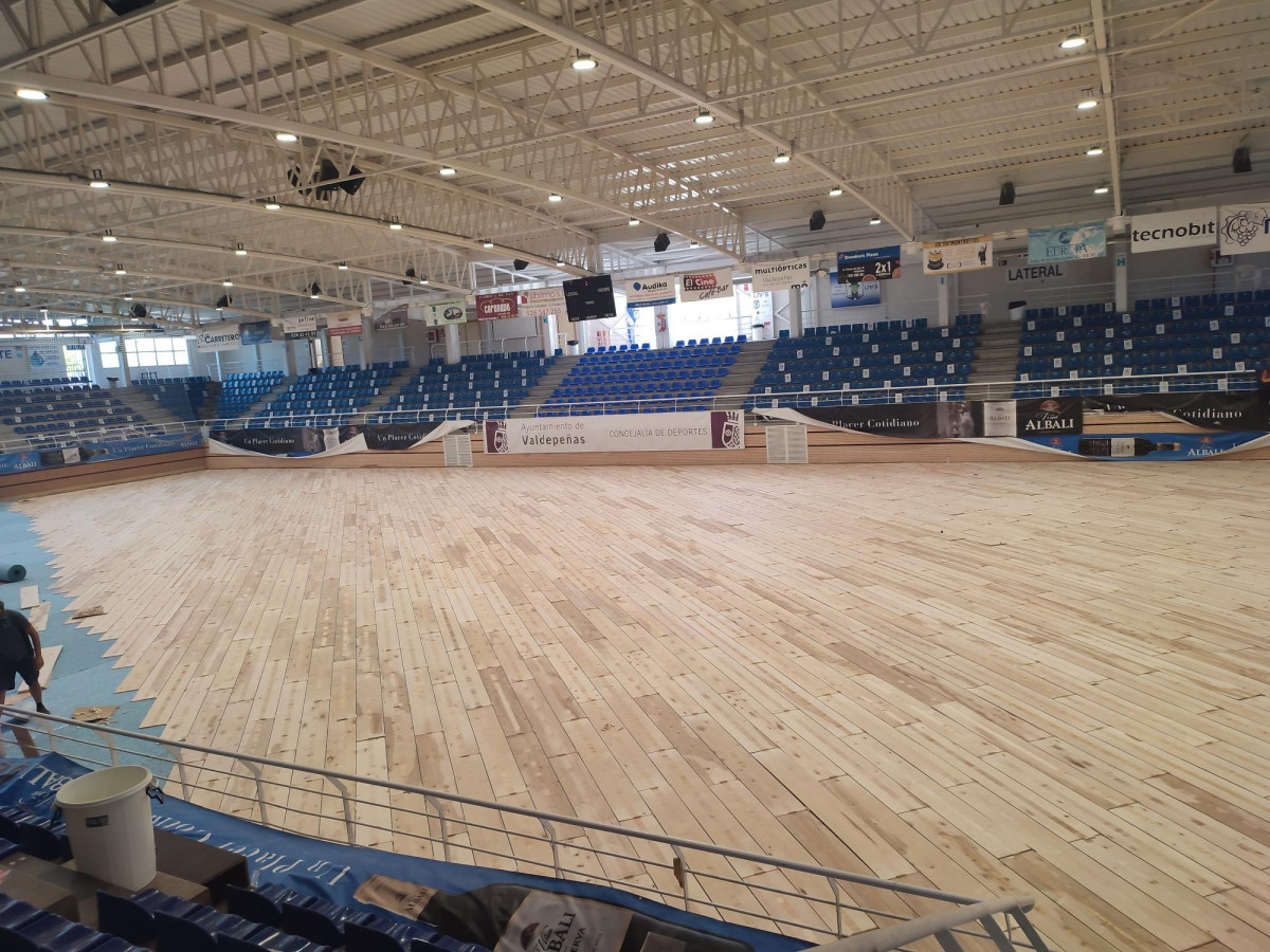 170821 VA NUEVA PISTA PABELLON FUTBOL SALA 1