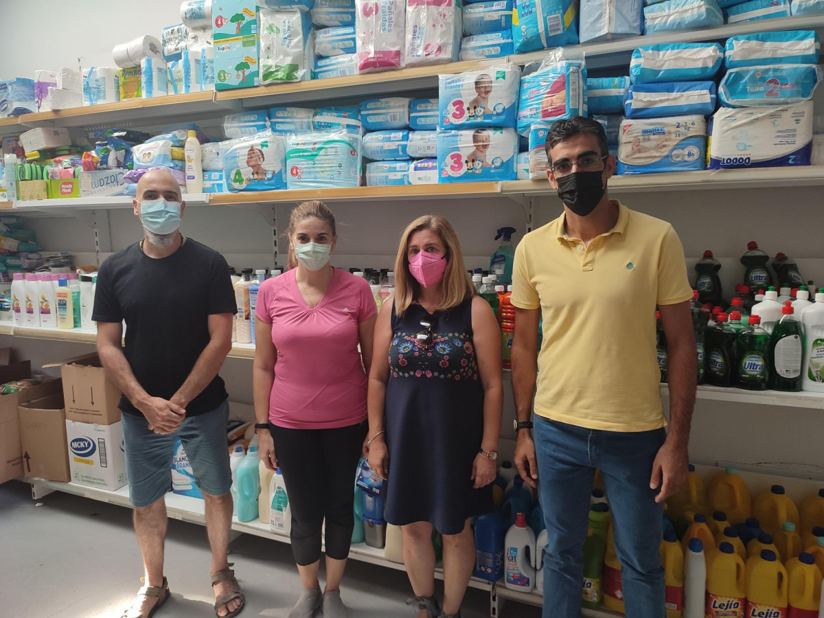 010921 va recogida alimentos hermandad cristo 2
