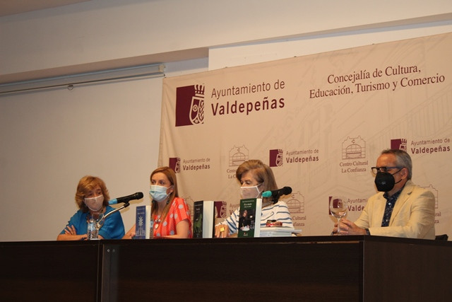020921 VA LIBRO MARIA ANTONIA GARCIA DE LEON 2