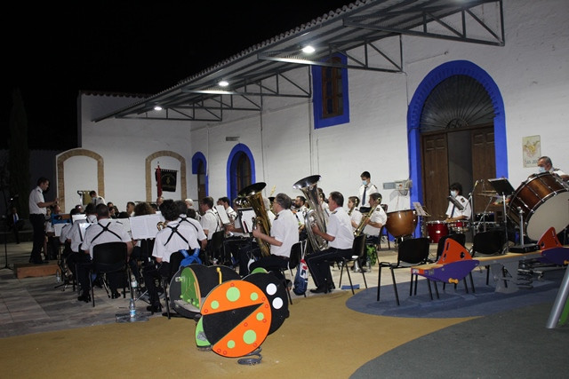 AGRUPACION MUSICAL MAESTRO IBAu00d1EZ 2