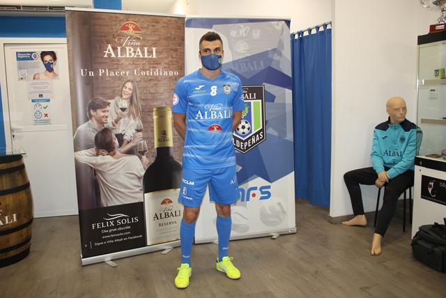 030921 VA PRESENT NUEVAS EQUIPACIONES VIu00d1A ALBALI 2