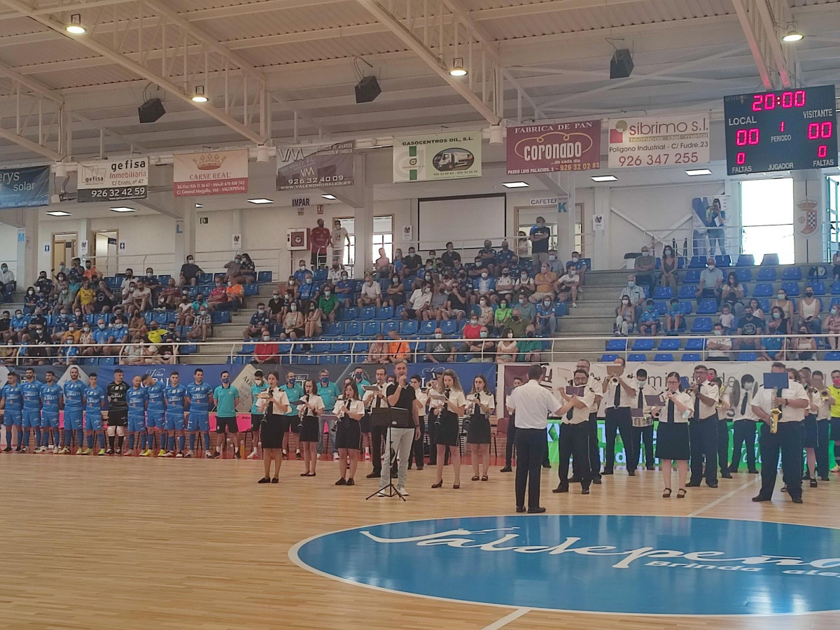 040921 va inaug pista futbol sala 1