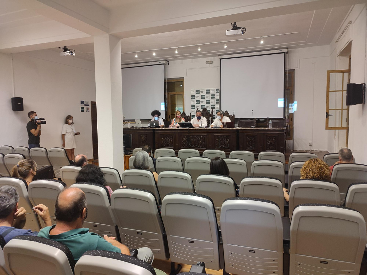 130921 VA CURSO UNED 2