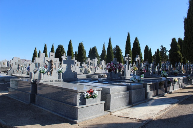 271017 VA CEMENTERIO 2