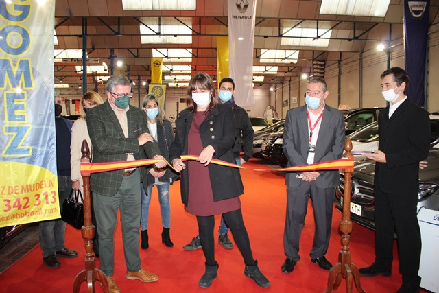 051121 VA INAUG SALON AUTOMOVIL 1