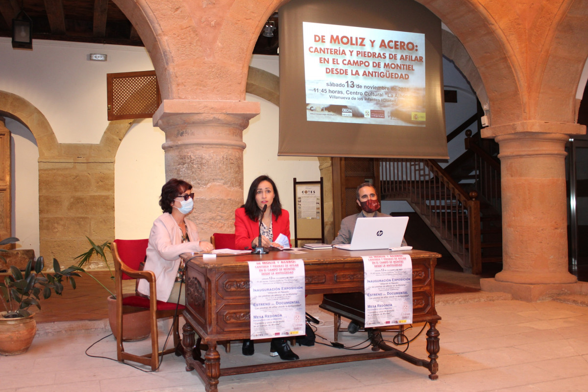 Conferencia y expo Piedras (1)