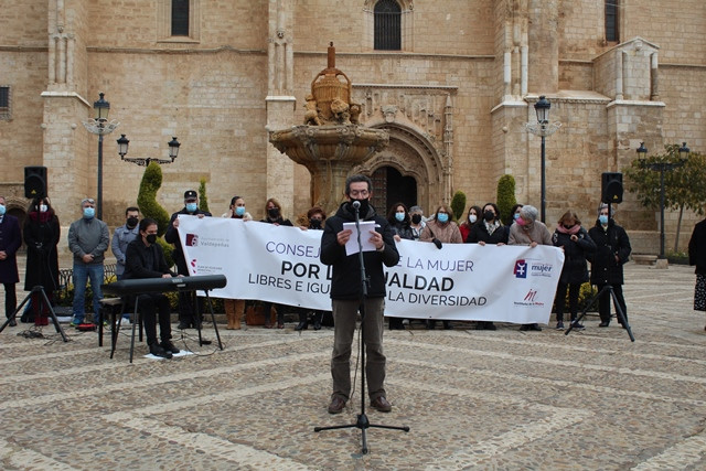 251121 va acto violencia 8