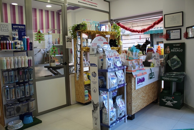 PELUQUERIA CANINA LUNA 17