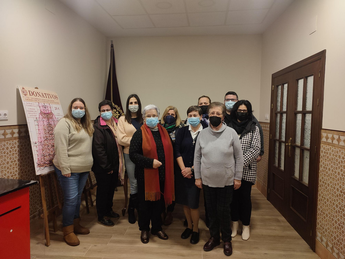 301121 va entrega comida solidaria hermandad cristo