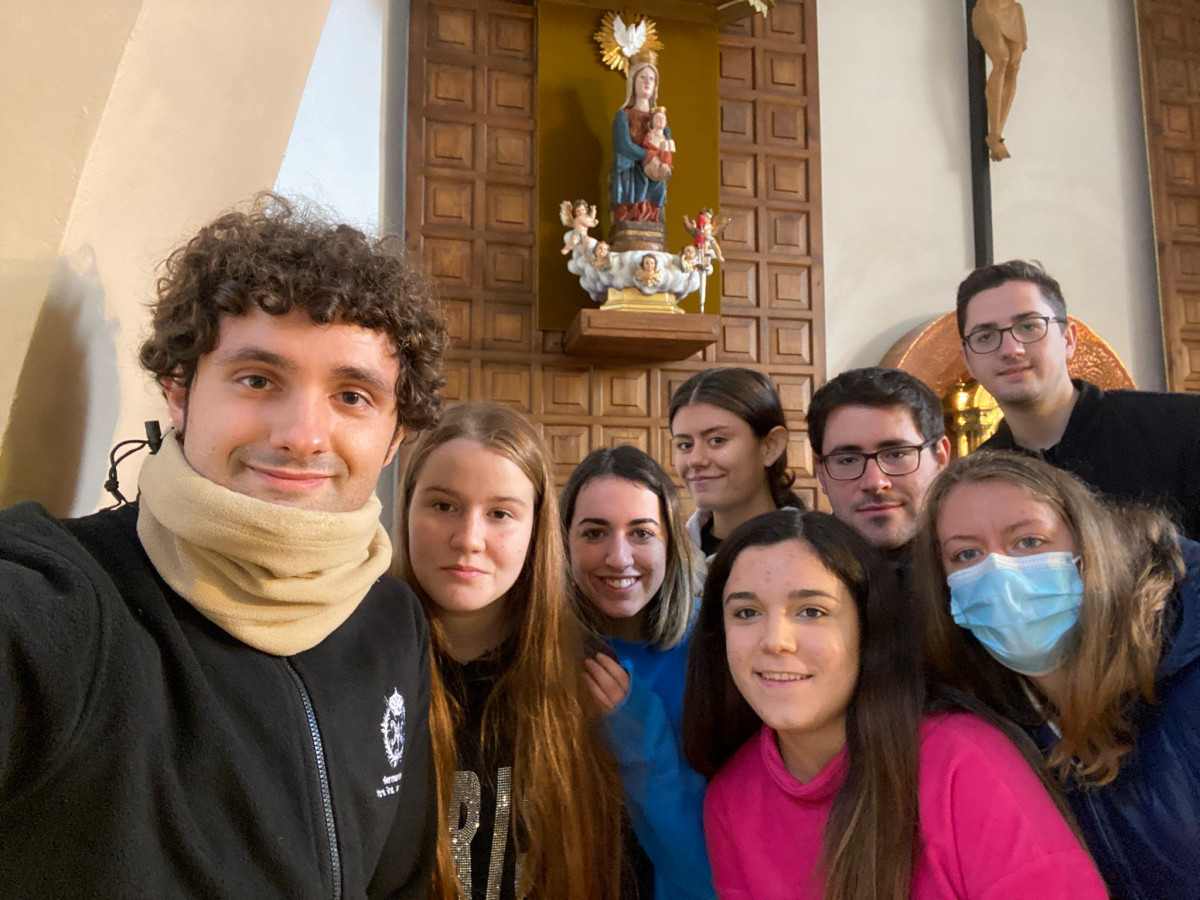 071221 VA GRUPO JOVEN 2