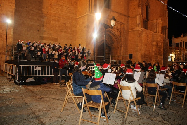 CONCIERTO NAVIDAD ESCUELA MUSICA 2