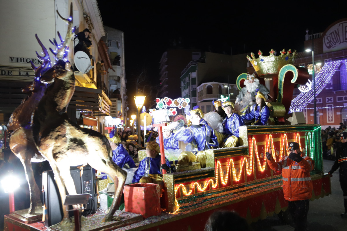 050122 manz cabalgata