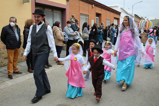 DESFILE CARNAVAL COLEGIO LUCERO 10