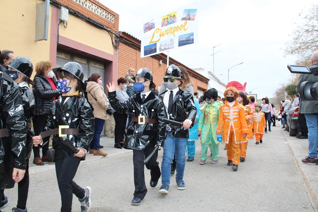 DESFILE CARNAVAL COLEGIO LUCERO 31