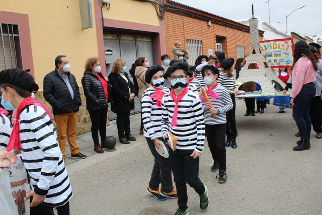 DESFILE CARNAVAL COLEGIO LUCERO 38