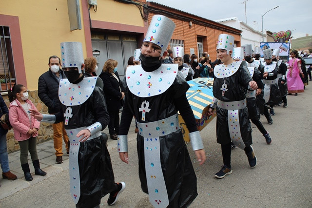 DESFILE CARNAVAL COLEGIO LUCERO 46