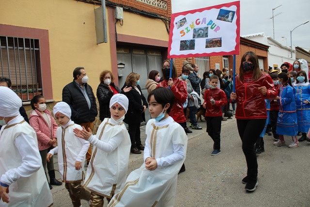 DESFILE CARNAVAL COLEGIO LUCERO 54