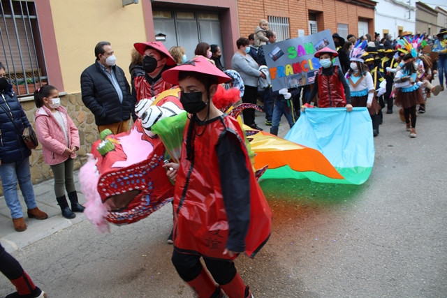 DESFILE CARNAVAL COLEGIO LUCERO 64