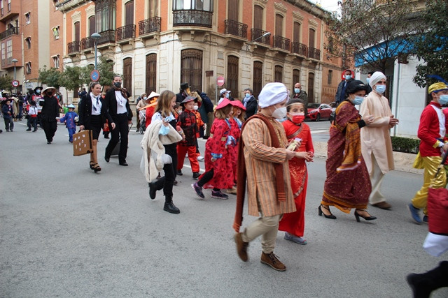 DESFILE CARNAVAL COLEGIOS 8