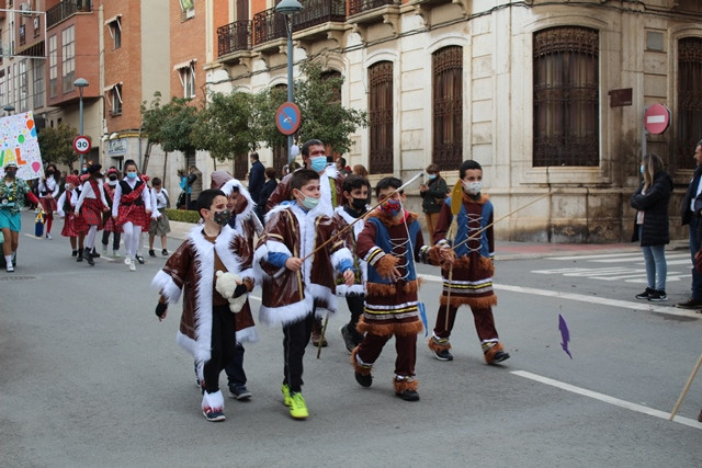 DESFILE CARNAVAL COLEGIOS 16