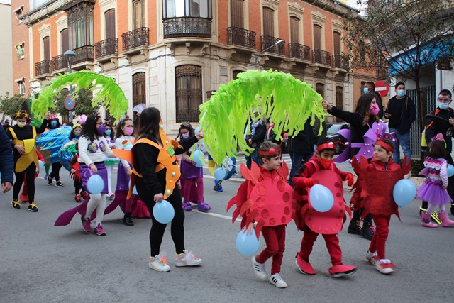 DESFILE CARNAVAL COLEGIOS 24